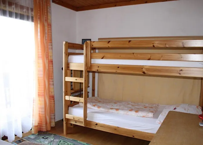 Wolf Pensión Steindorf am Ossiacher See