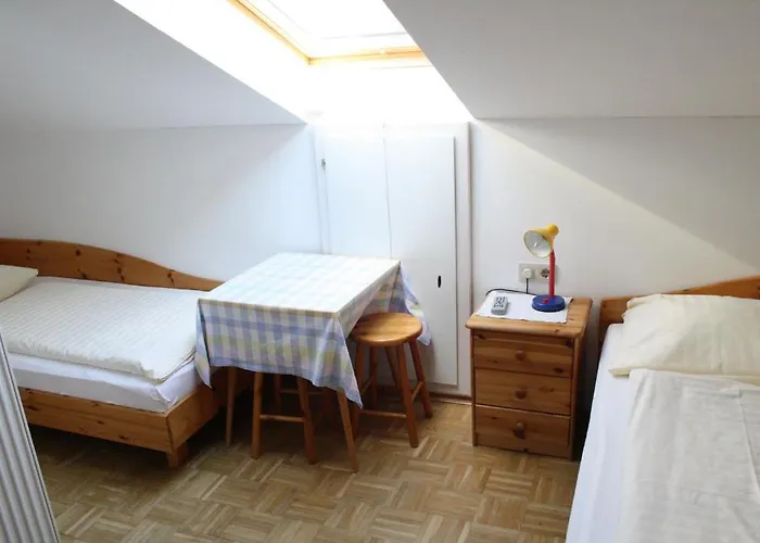 Wolf Pensión Steindorf am Ossiacher See